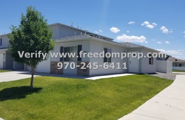 2480 1/2 Brookwillow Loop - 2480 1/2 Brookwillow Loop, Grand Junction, CO 81505