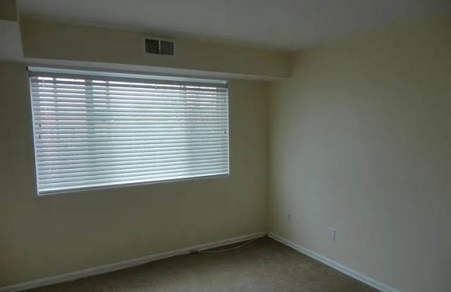 4270 East Capitol Street Northeast - 1#304 photos photos