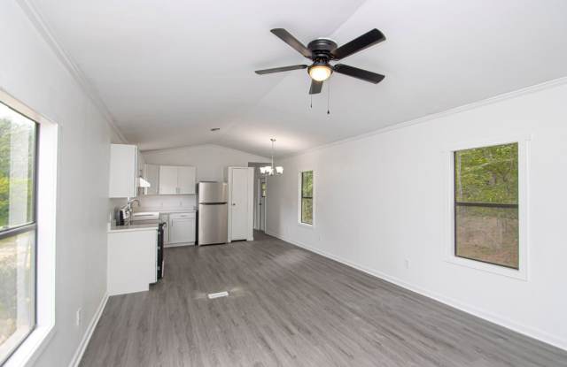 Fully Remodeled 2 Bed, 2 Bath Home – Modern Comfort & Peaceful Country Living! Gallery 4