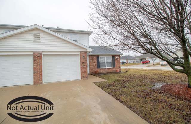3 Bedroom Duplex! - 1601 Bold Ruler Court, Columbia, MO 65202