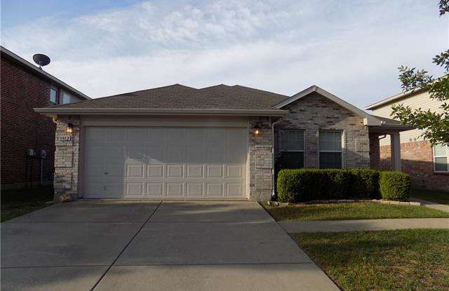 1912 Elk Lake Trail - 1912 Elk Lake Trail, Fort Worth, TX 76247