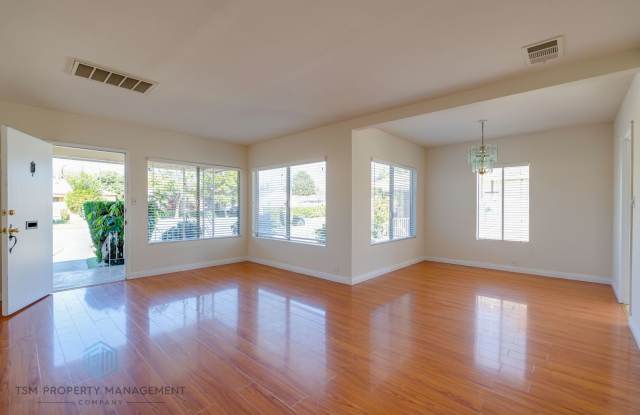 Charming 3 Bed 2 Bath Single Family House in Temple City! photos photos