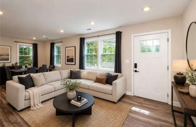 90 Whitaker Circle NW Gallery 3