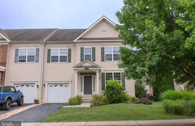 305 LEWISBURG Lane photos photos