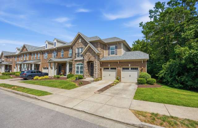 2106 Traemoor Village Court Gallery 2