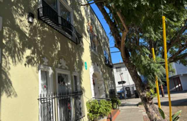 1109 Laguna Ave. #4 photos photos