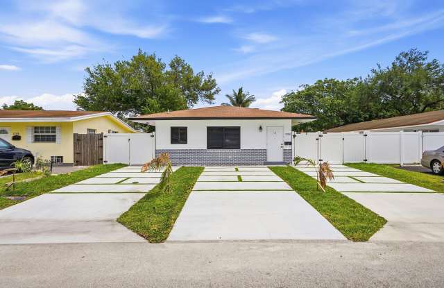 1320 SW 34th Avenue photos photos