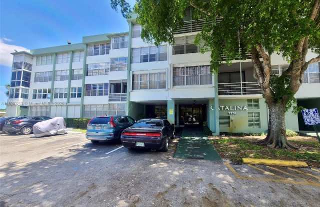 2731 Taft St photos photos