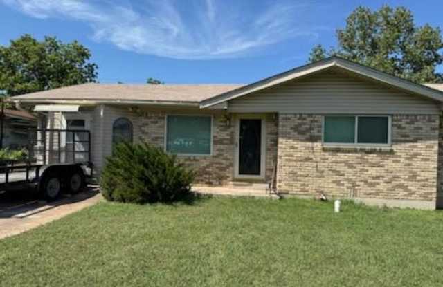 109 W.Robin Ln. photos photos