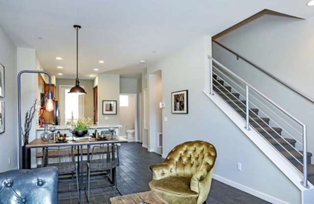 3921 Eagle Rock Boulevard - 27 Gallery 3