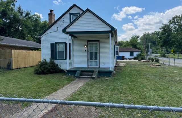 3 Bedroom, 1 Bath Cape Cod Home w/Detached Garage on Corner Lot photos photos