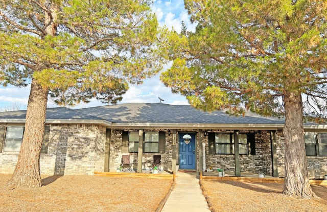 1016 Logan - 1016 Logan Drive, Alpine, TX 79830