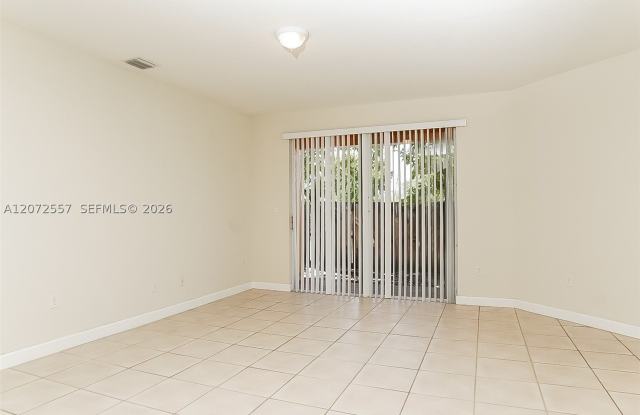 1246 SW 146th Ct Gallery 2