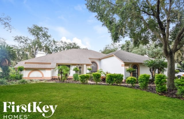 2816 Pine Club Drive - 2816 Pine Club Drive, Plant City, FL 33566