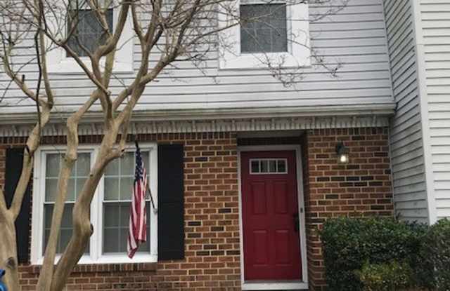 Lovely 2BR Townhouse in Glenwood photos photos