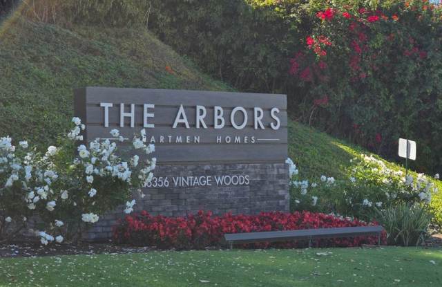 Whispering Hills: 2 Bed 1.5 Bath Attached Townhouse photos photos