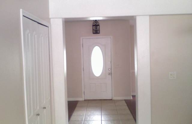 631 Zachary Dr Gallery 4