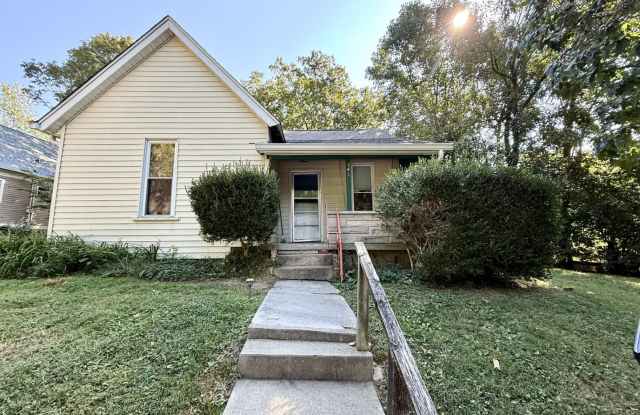 2 BEDROOM LOCATED IN PROSPECT HILL, AVAIL AUGUST 2026! $1,500 MONTHLY photos photos