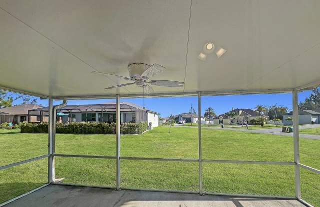 3527 SW 5th St photos photos