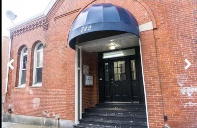 717 Shawmut Ave Gallery 2