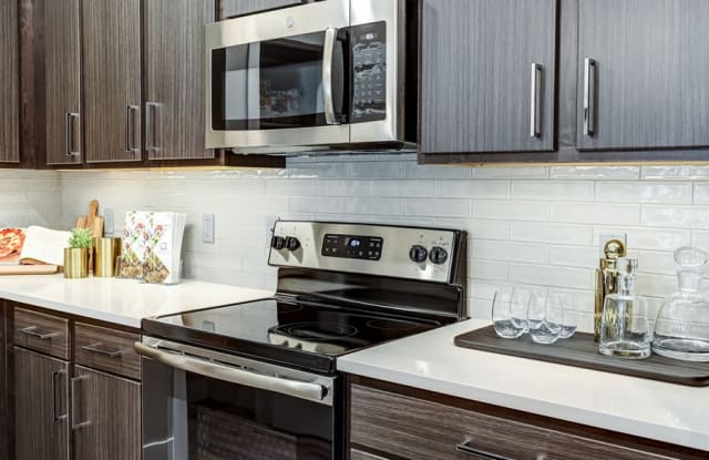 Icon Apartment Homes at Ferguson Farm Gallery 2