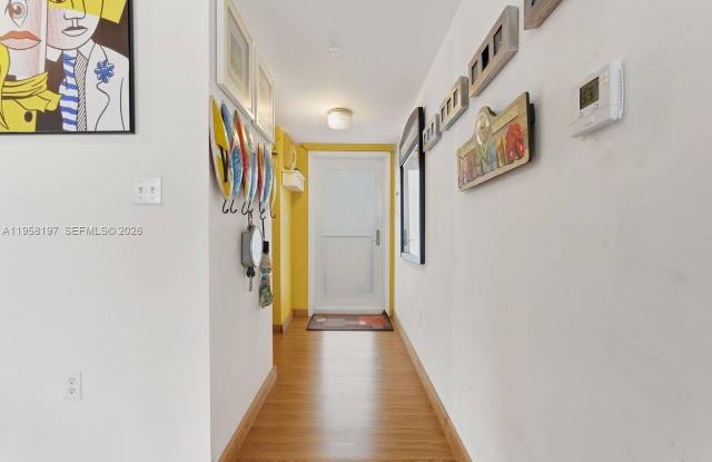 7800 Collins Ave photos photos