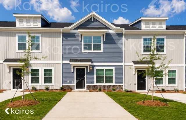 2561 Banyan Circle Gallery 1