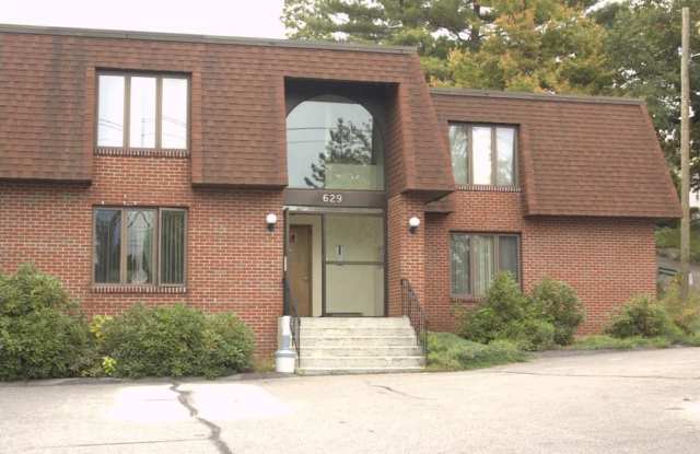 629 Brown Avenue - 629 Brown Avenue, Manchester, NH 03103 629 Brown Avenue - 629 Brown Avenue, Manchester, NH 03103