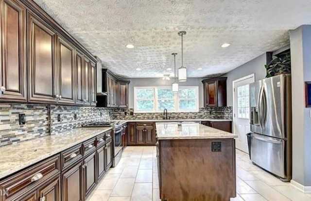 2712 Bluestem Path SW Gallery 2