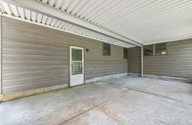 1414 S West Avenue Gallery 3