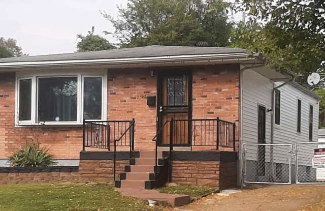 2565 Shirley Avenue Gallery 1