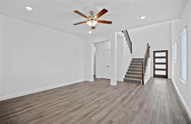 191 Town Park Avenue photos photos