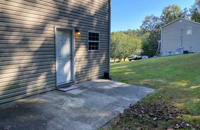 129 Shadowrock Drive - A Gallery 3