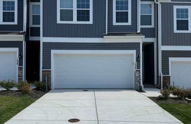 Beautiful 4BR Home with Garage & Modern Kitchen in Greenway Farms photos photos Beautiful 4BR Home with Garage & Modern Kitchen in Greenway Farms photos photos