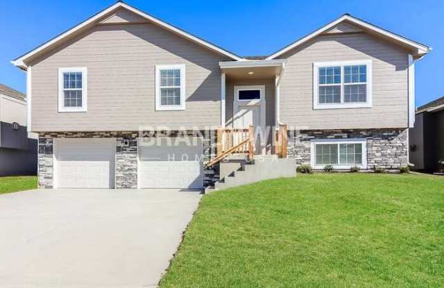 700 Winter Drive - 700 Winter Drive, Belton, MO 64012