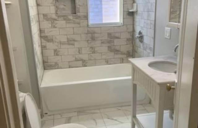 2304 North Kildare Avenue photos photos