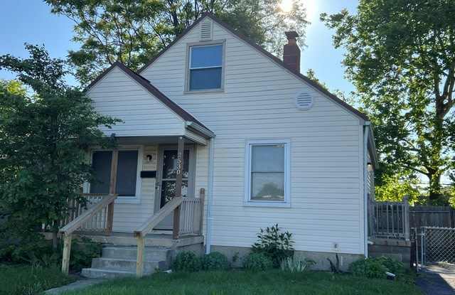 2530 Beulah Rd photos photos