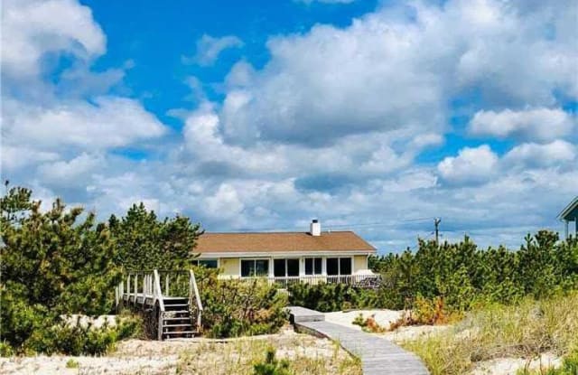 497 Dune Rd - 497 Dune Road, Westhampton Beach, NY 11978