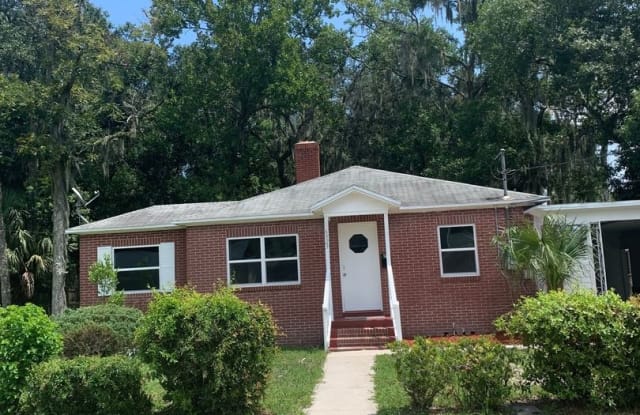 6923 Lucky Drive E - 6923 Lucky Drive East, Jacksonville, FL 32208