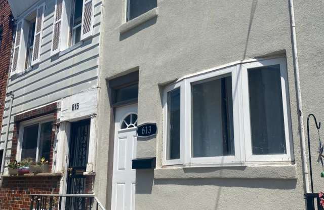 2 Bedroom and 1 Bathroom House in South Philly available May 1st photos photos