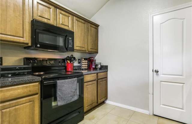 4812 Bluebird Ln Gallery 3