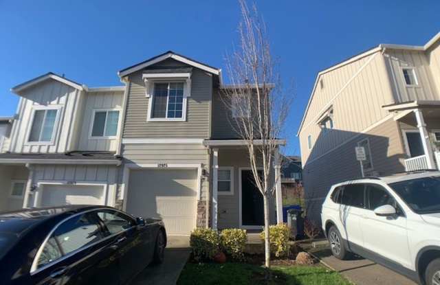 Morningside Community, 3 bed, 2.5 bath Townhome + Daylight Basement - 12925 Southeast 155th Avenue, Happy Valley, OR 97086