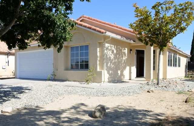 648 East Avenue J-11 - 648 East Avenue J 11, Lancaster, CA 93535