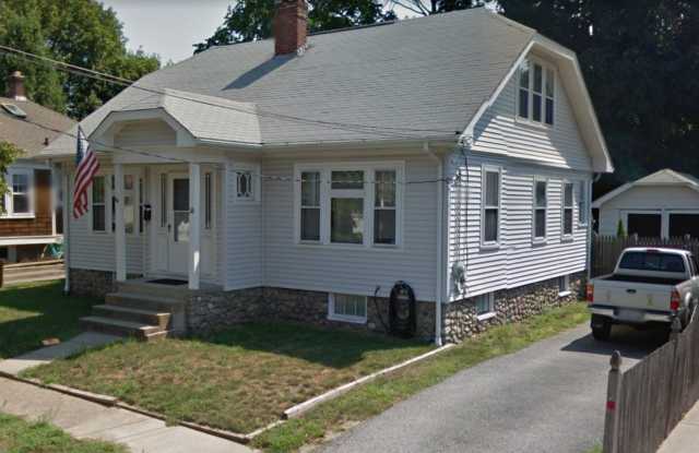 Beautiful Single Family Home For Rent in East Providence! photos photos