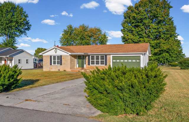 401 E Parkview Drive Gallery 3