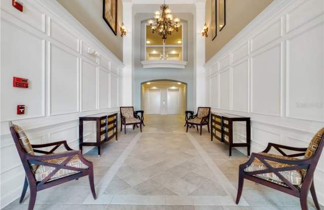 Beautiful WATERFRONT 3 bedrooms Condo located in MetroWest with ELEVATOR! Rare find! photos photos