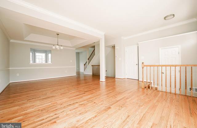 6584 IRVIN COURT Gallery 3