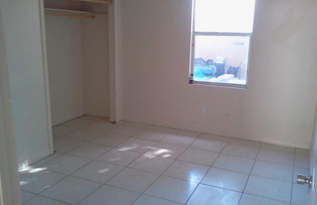 2008 N 36th St Gallery 3