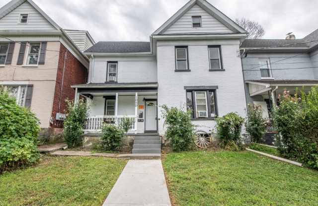 1050 W Nesquehoning St photos photos