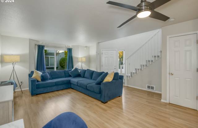7509 Northeast Vancouver Mall Drive F24 Gallery 3